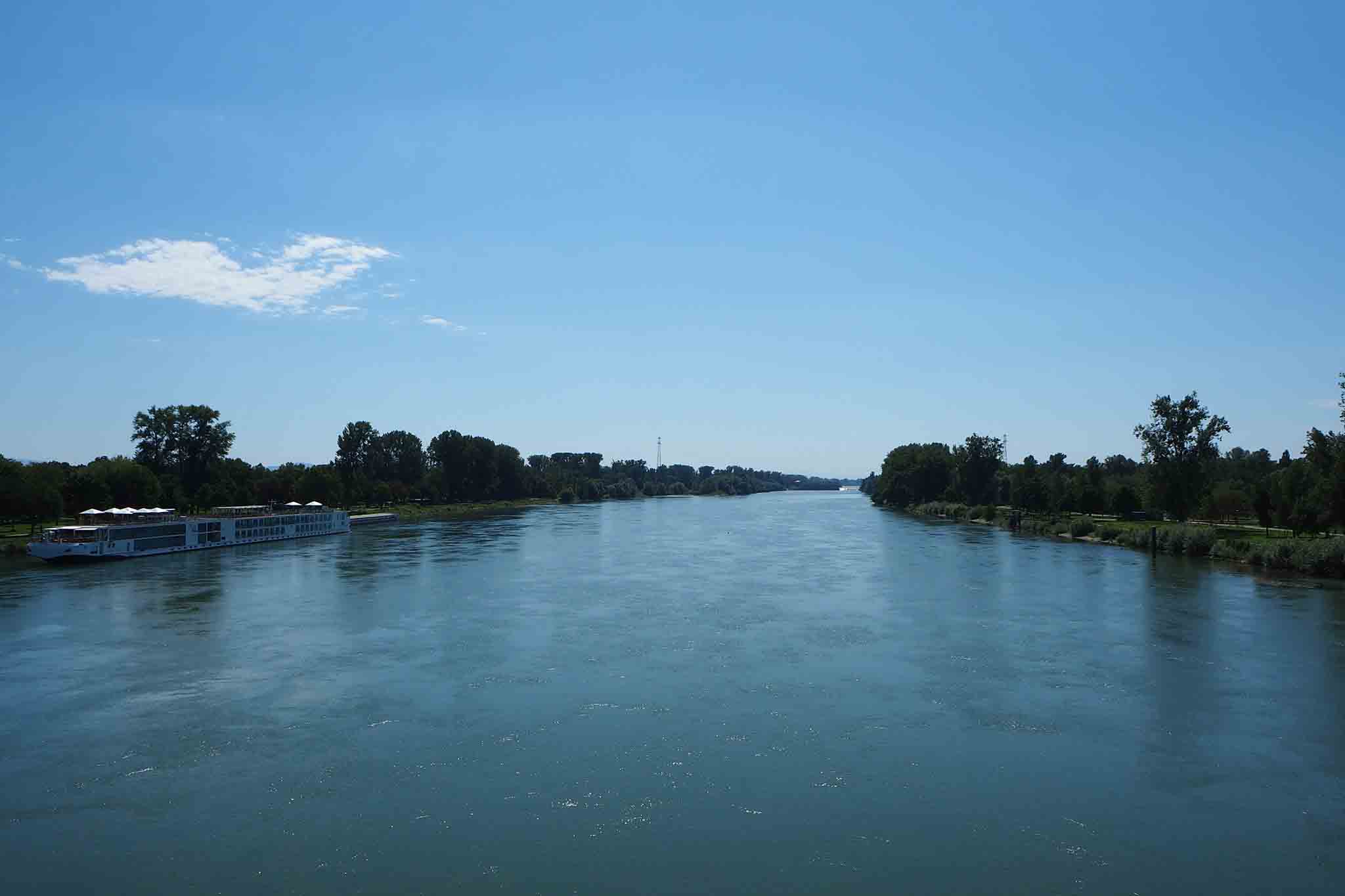 Au bord du Rhin