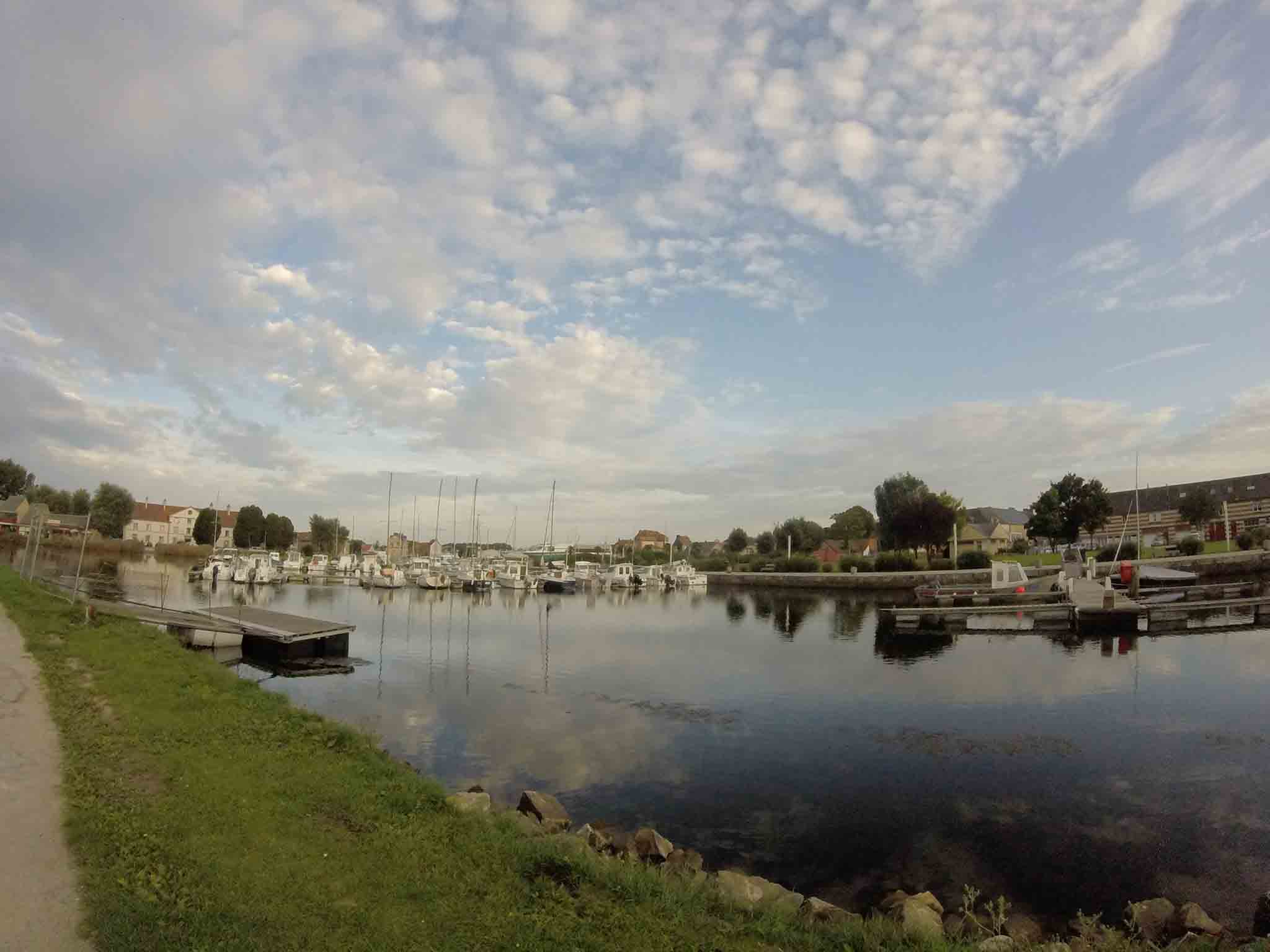 Roadtrip Bretagne/Normandie 3 : Les pieds dans la piscine et comment je suis arrivé en Russie